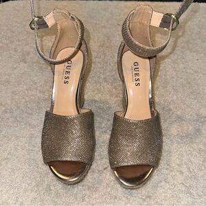 Guess Women's Shimmering Gold Heels 6 1/2 M